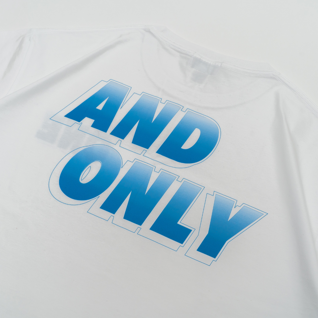 "ONE"AND ONLYグラデTシャツ