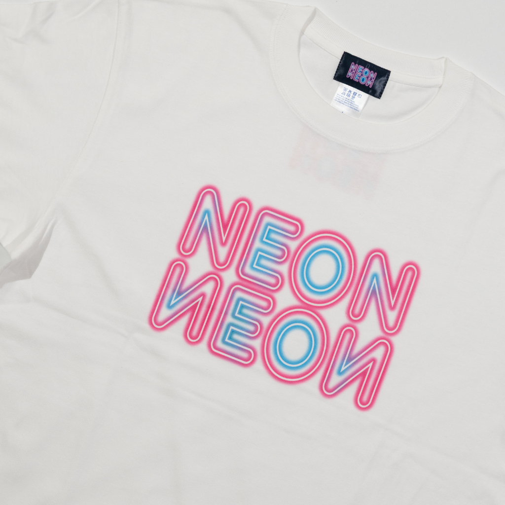 FRONT NEON Tシャツ