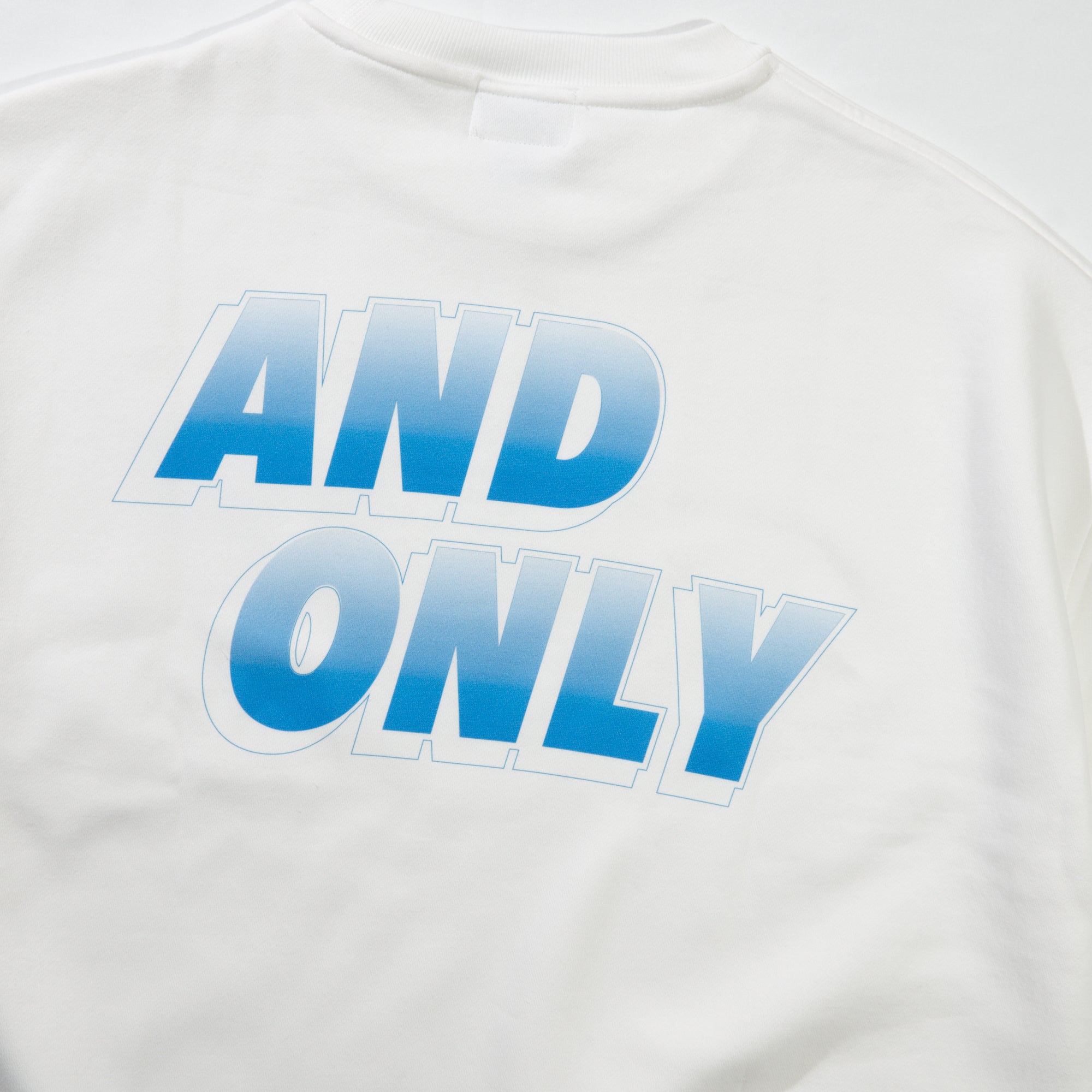 "ONE"AND ONLYグラデスウェット