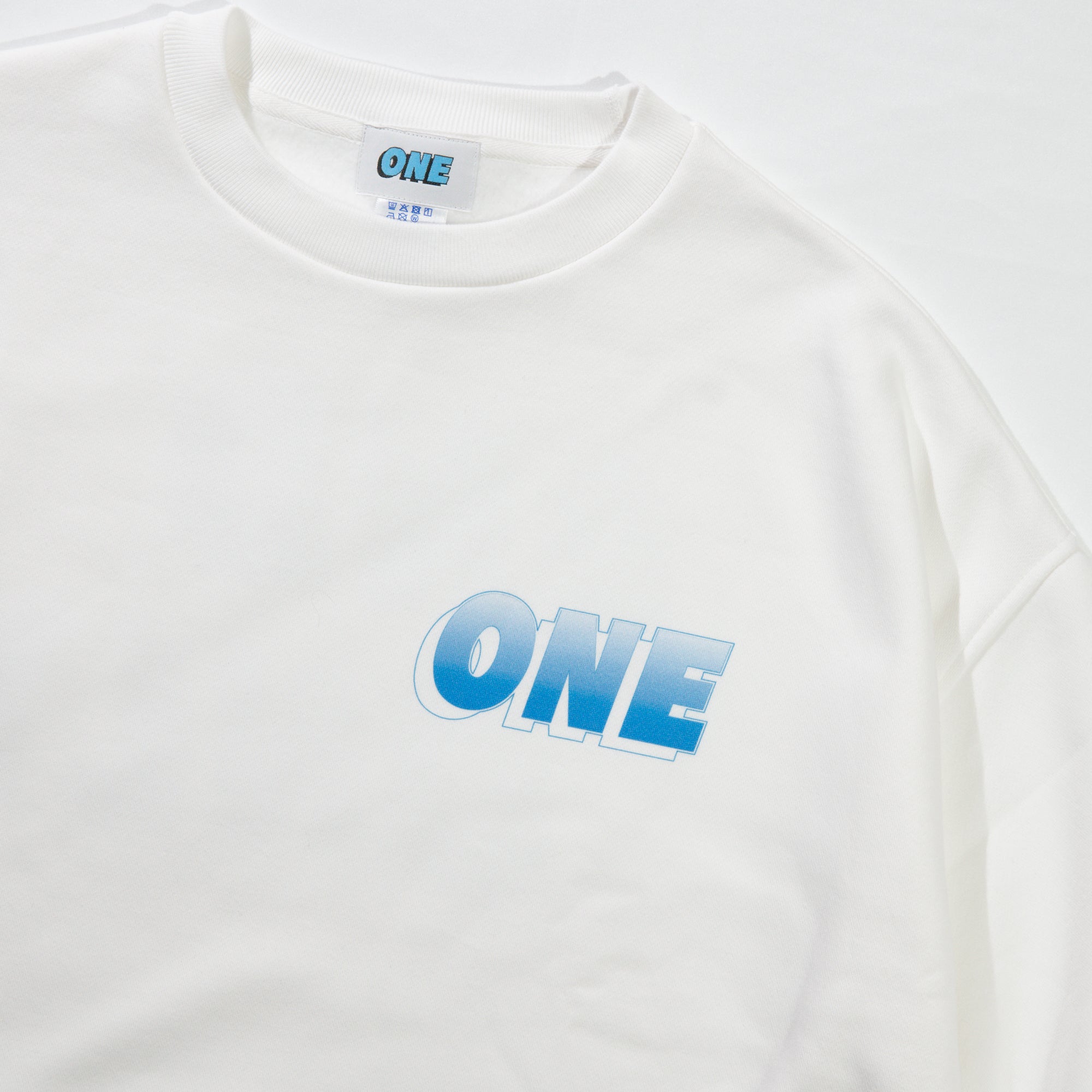 "ONE"AND ONLYグラデスウェット
