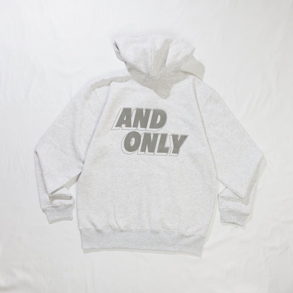 "ONE"AND ONLYジップパーカー