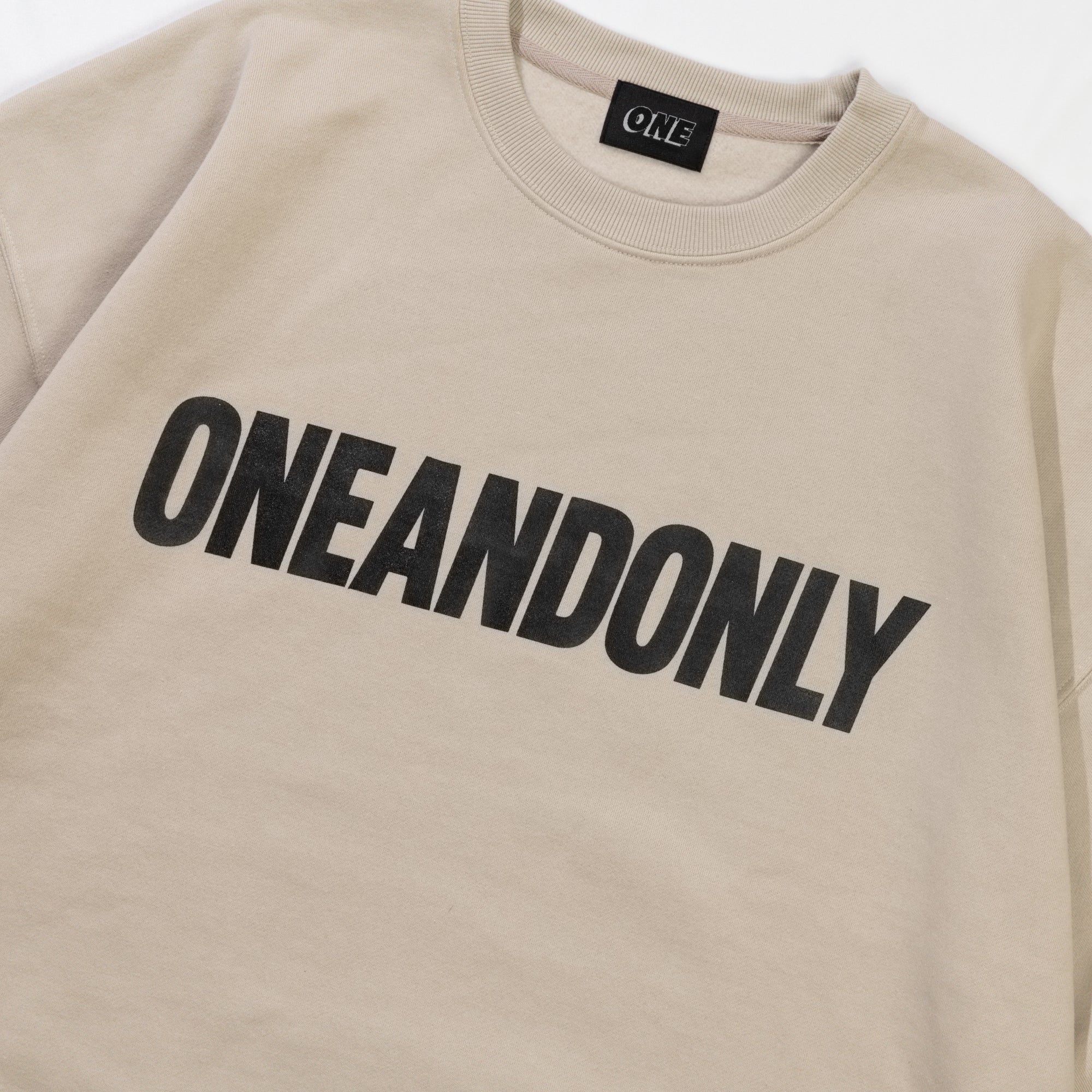 ONEANDONLYスウェット