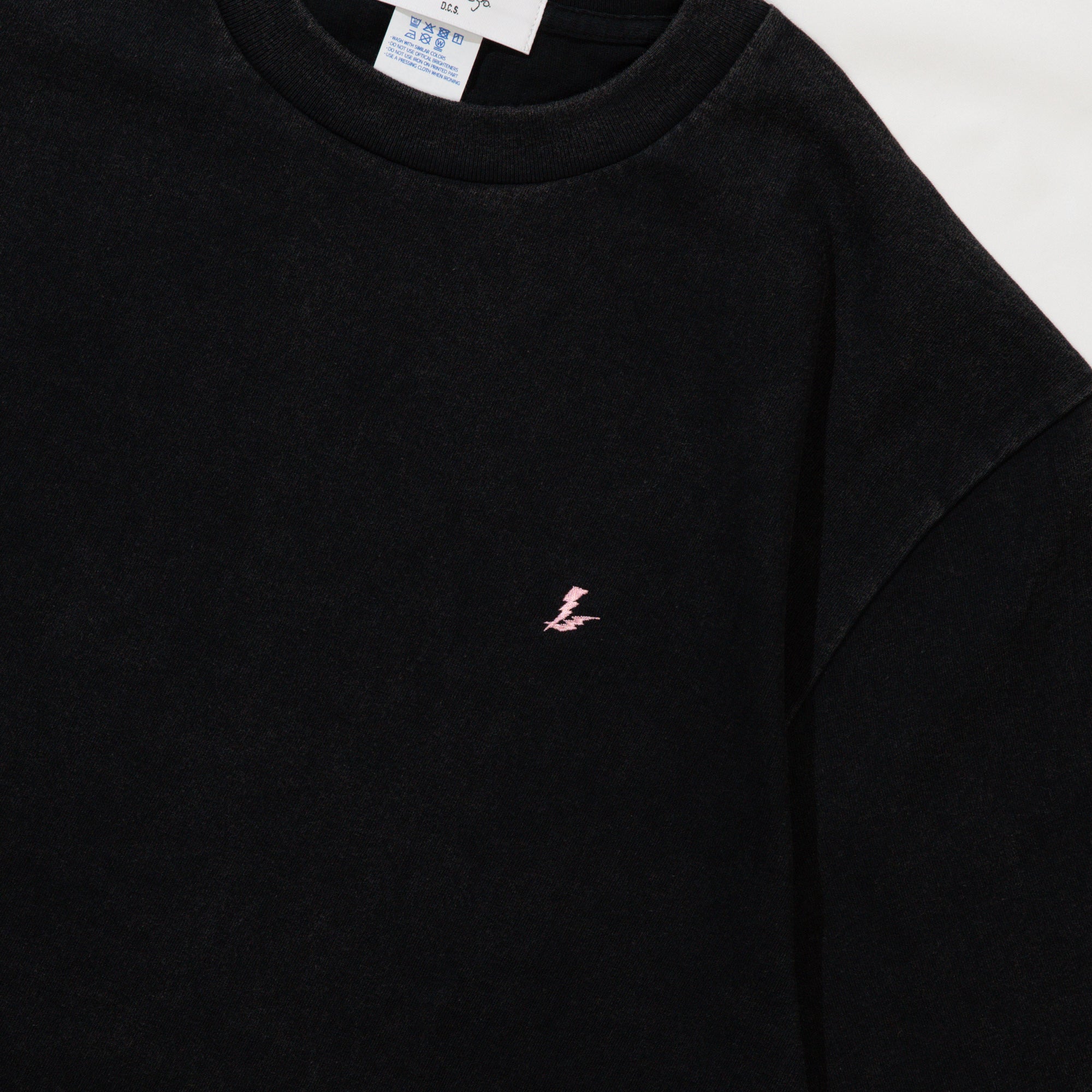 “稲妻L”Tシャツ
