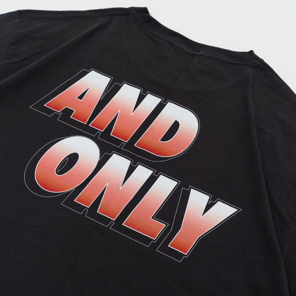 "ONE"AND ONLYグラデTシャツ