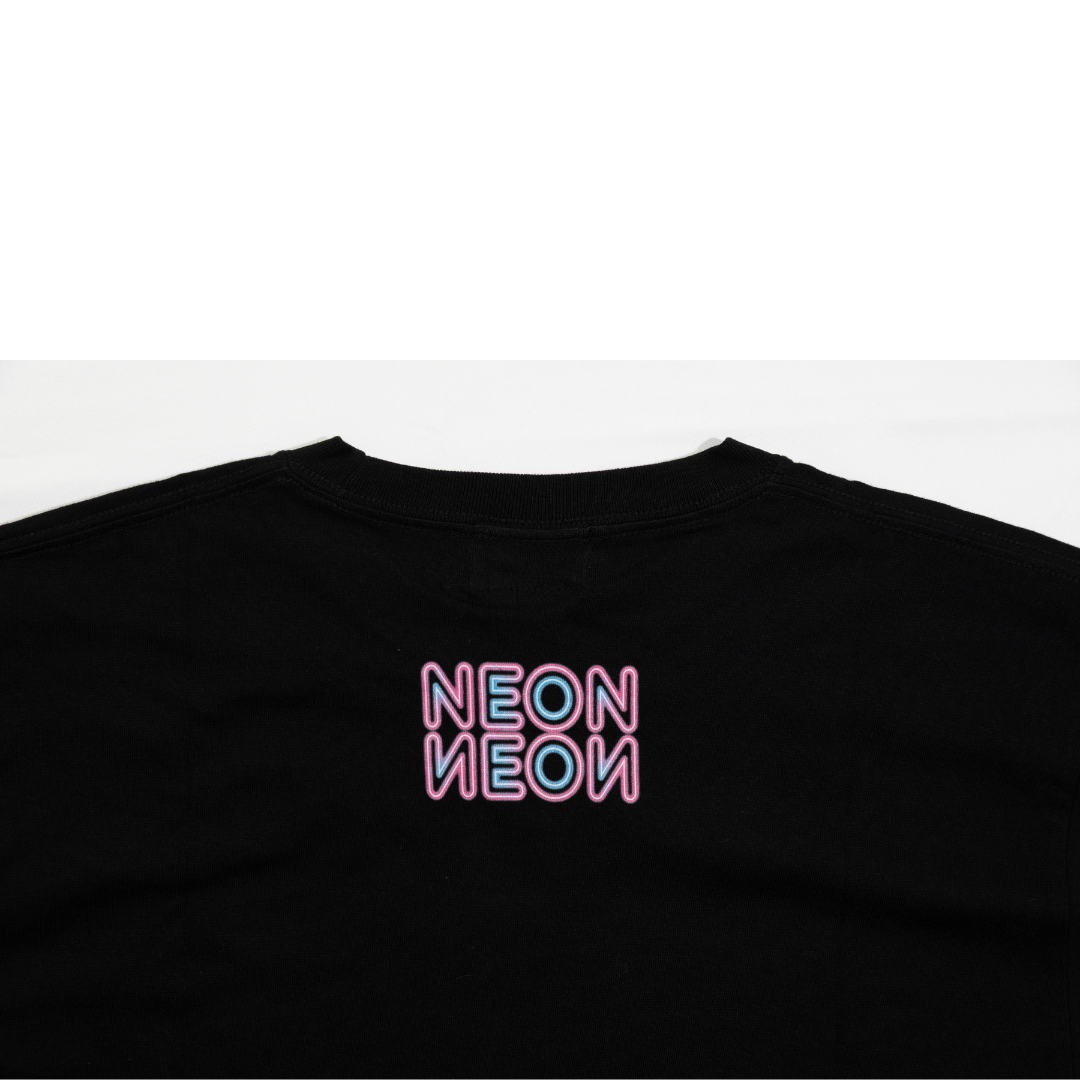 HYPESALE NEON Tシャツ