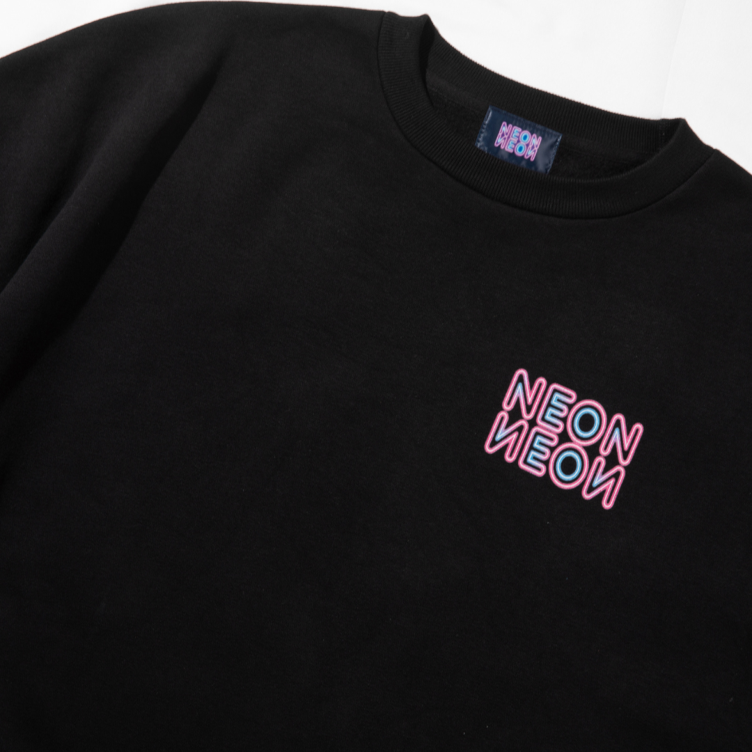 BACK NEONスウェット